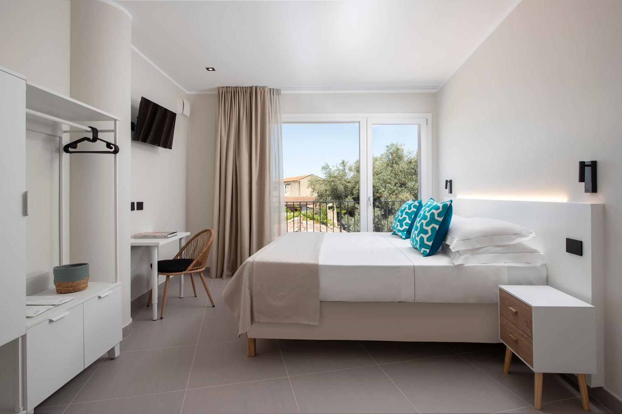 Mem Lodge And Suite Пула Екстер'єр фото
